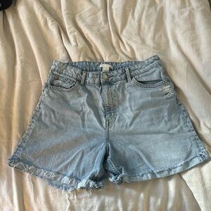 H&M High Waisted Denim Shorts - Used